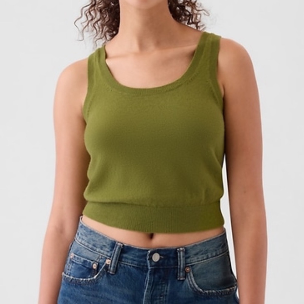 GAP Cash Soft Crop Tank New Without Tags Medium Calla Green